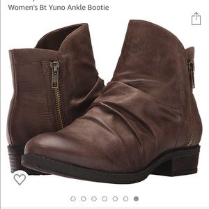 Baretraps Booties